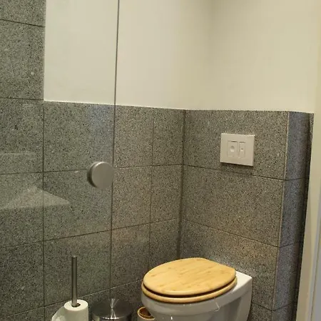 109 Wilhelmstrasse 아파트 *